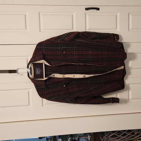 Muskoka lakes mens flannel - Picture 2 of 3